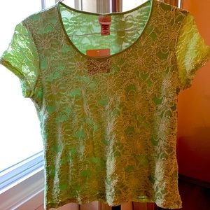 NWT beautiful celery color stretch lace top